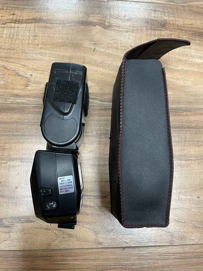 Minolta Program 5400 HS 1/8000s High-Speed Sync Flash with Minolta Bag