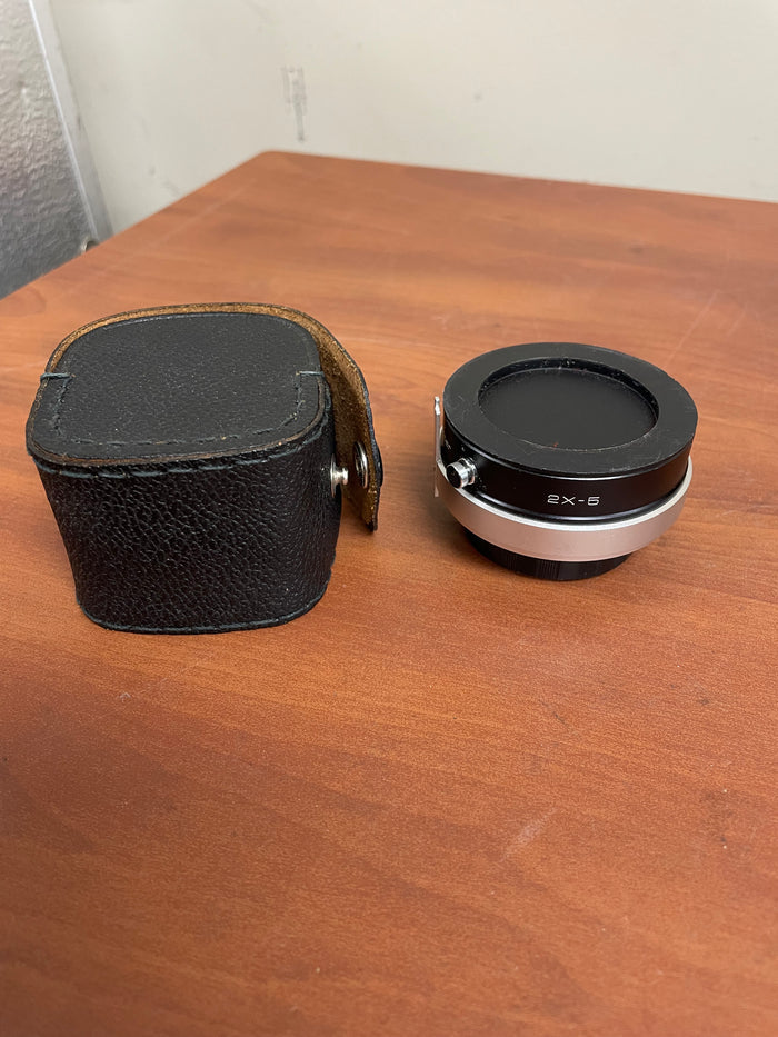 Vivitar Automatic Tele Converter 2x-5 w/ Caps, Case, Lens Made In Japan