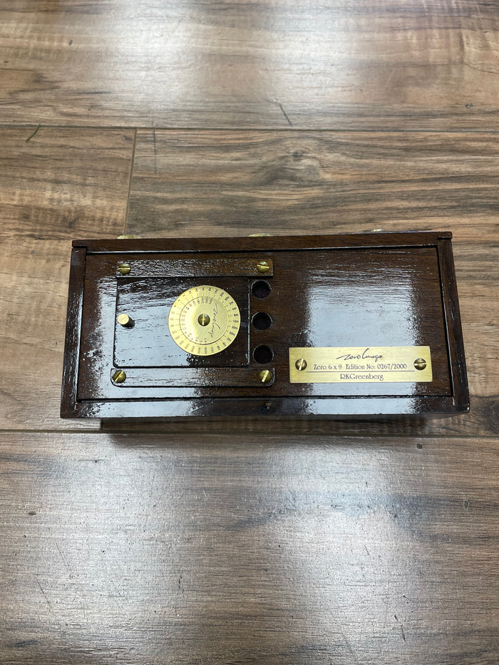 ZERO IMAGE Zero 6 x 9 Edition: 0267/2000 Multi Format Pinhole/Zone Camera