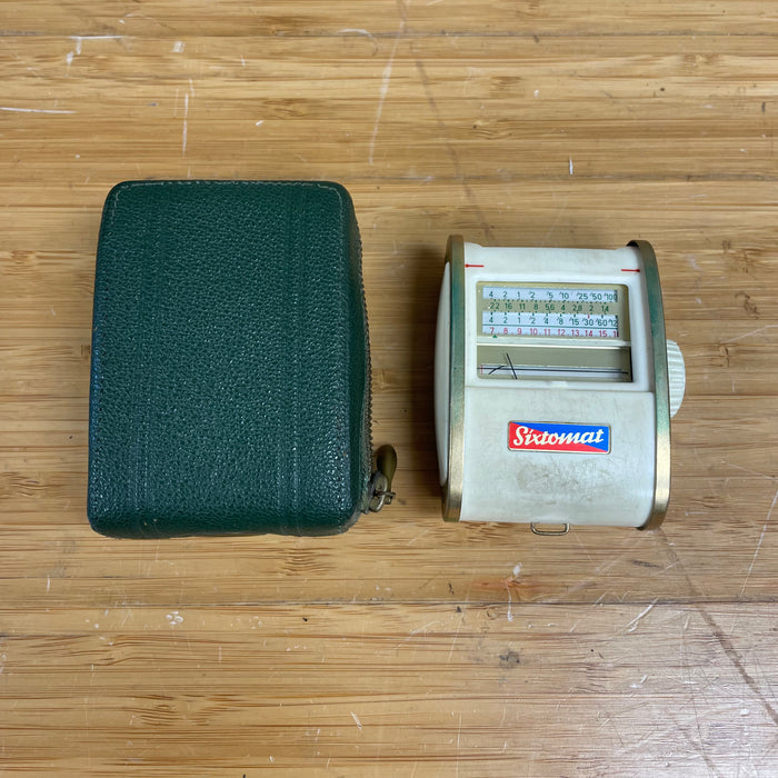 Gossen Sixtomat Light Meter Vintage Tested Working w/ Original Case
