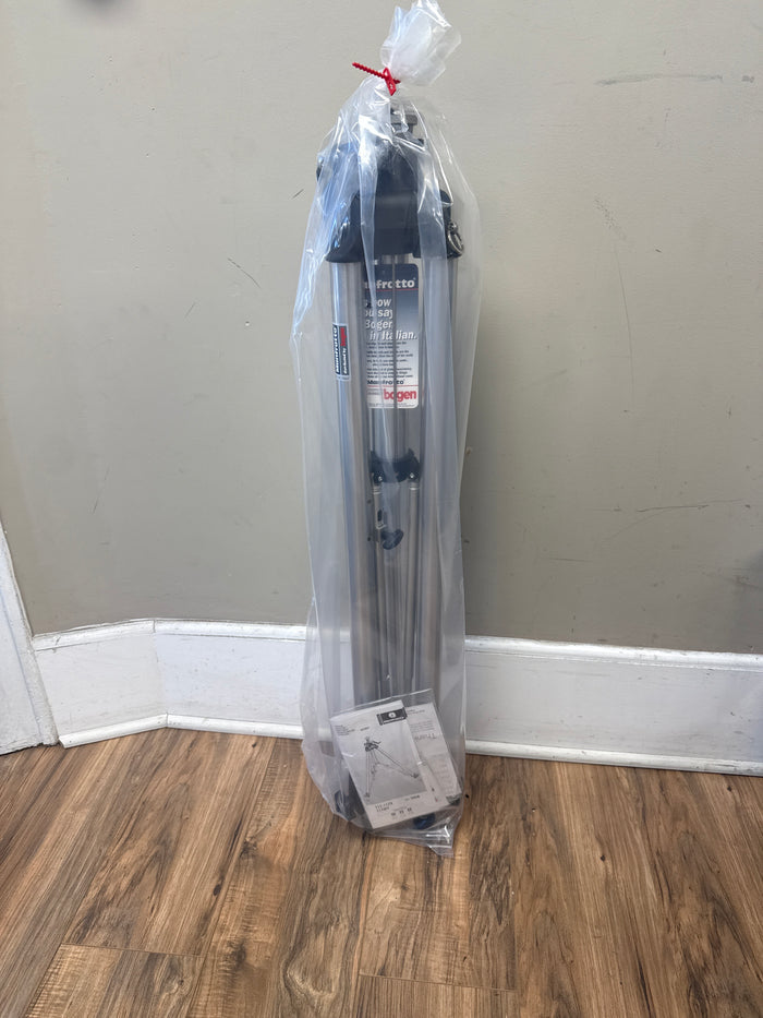 Bogen Manfrotto 3068 Universal Cine Tripod W/O Head
