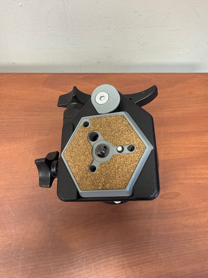 Bogen Manfrotto Tripod Video Fluid Head 3063 s# 136