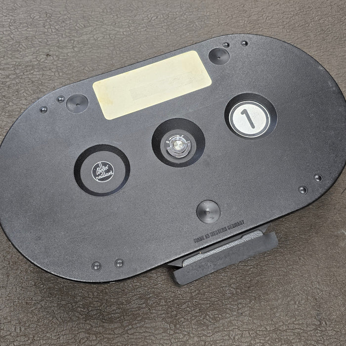 Bolex 400' Magazine with Core adapters S# K03885