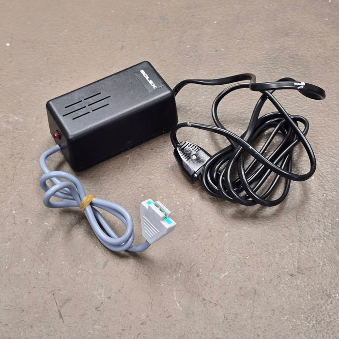 Bolex EL Battery Charger for 12 Volt Nicad Onboard Door Batteries
