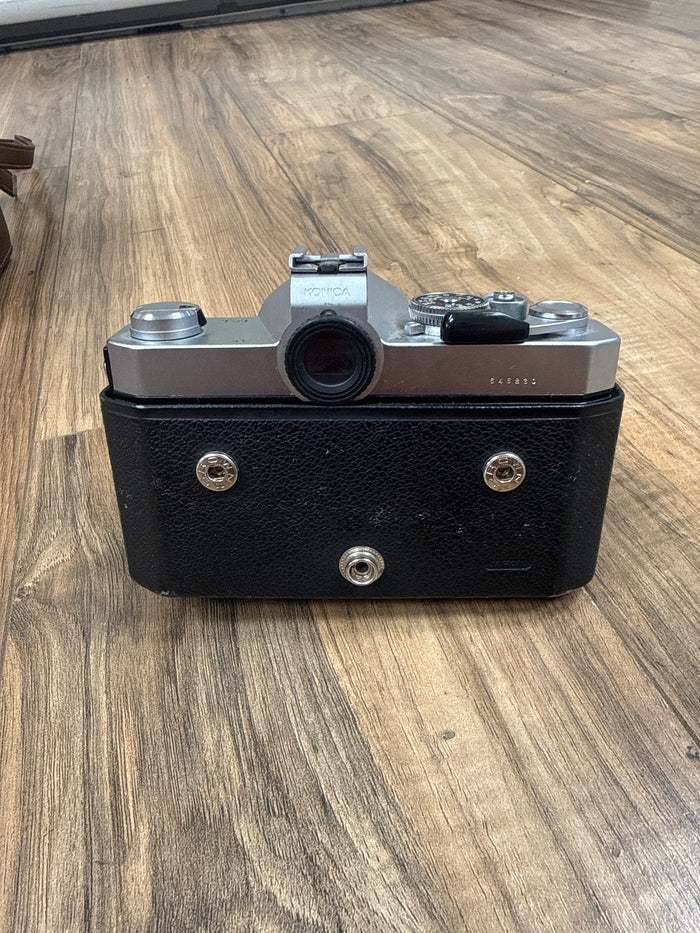 Konica Autoreflex T3 w/2x prime lenses
