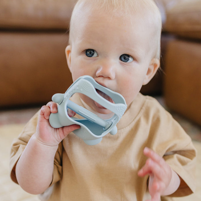Loulou Lollipop Pacifiers & Teethers Loulou Lollipop Teething Mitt - Elephant