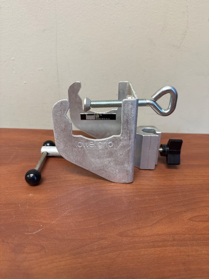 Lowel Grip