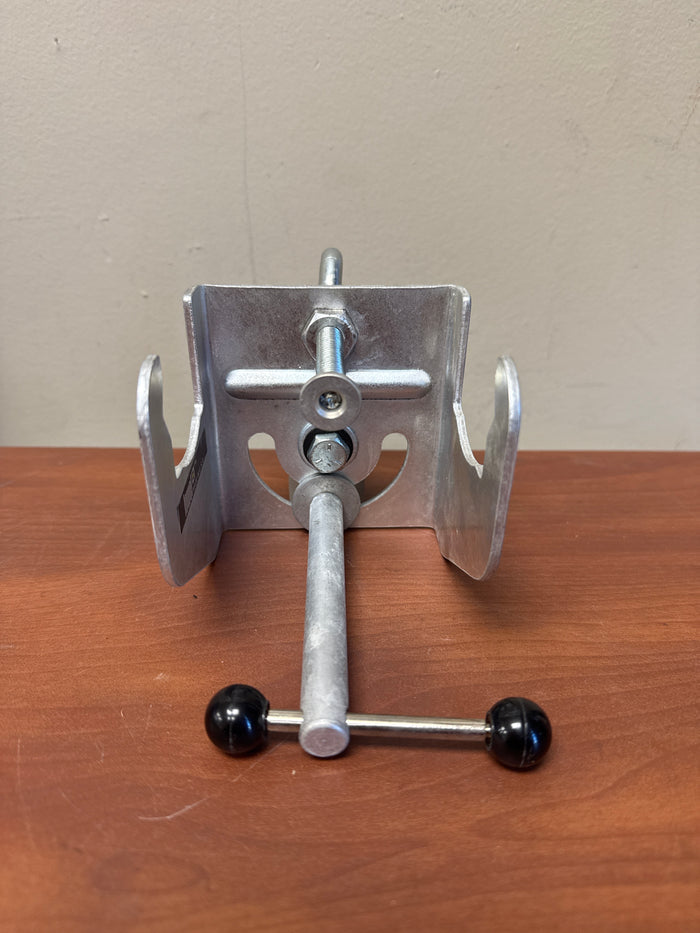 Lowel Grip