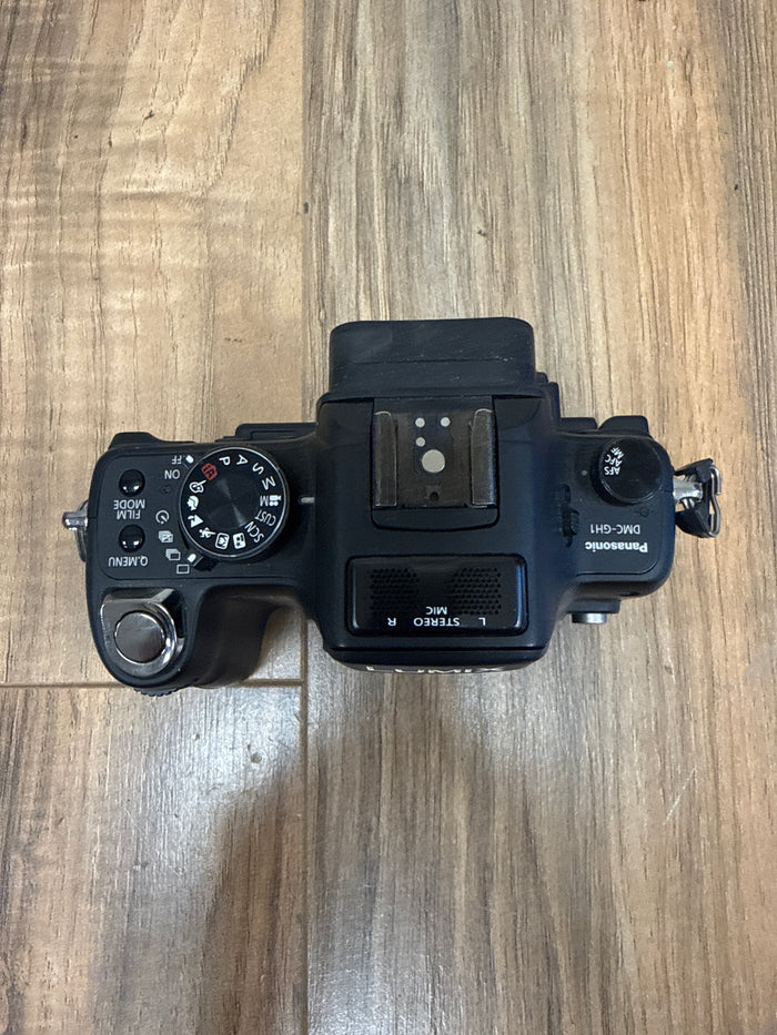 Panasonic Lumix DMC-GH1 (used) S/N: WE9SB001159