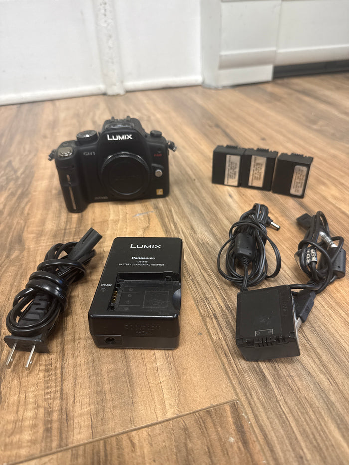 Panasonic Lumix DMC-GH1 (used) S/N:WE9SB001017