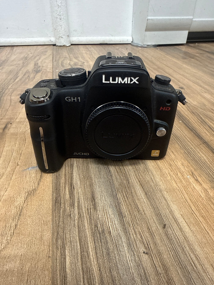 Panasonic Lumix DMC-GH1 (used) S/N:WE9SB001017