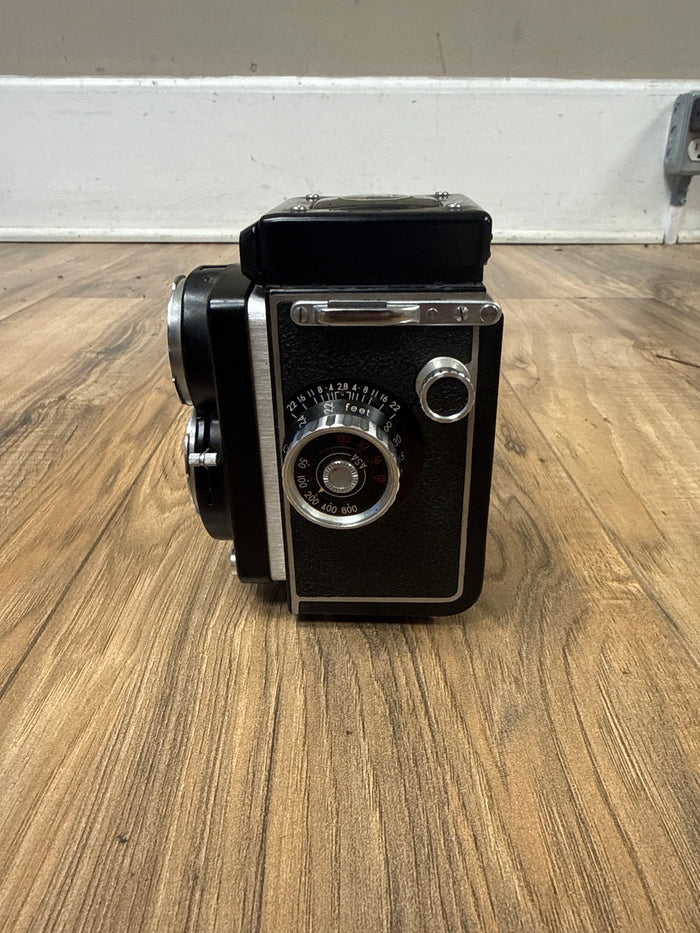 Primo Jr 4×4 TLR Camera (used)