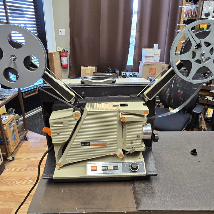 Singer Graflex Insta-Load 16mm Slotload Sound Projector for Parts or Repair